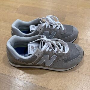 Women’s New Balance Gray 574 9.5 Wide 9.5D